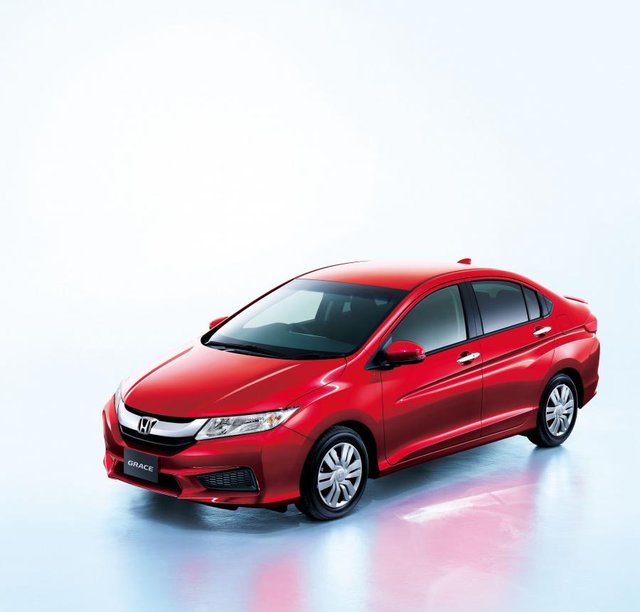  Honda Grace 2015 года  (фото 1 из 10)